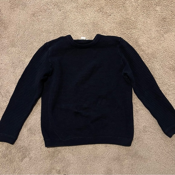 H&M Crewneck Sweater - Picture 1 of 2